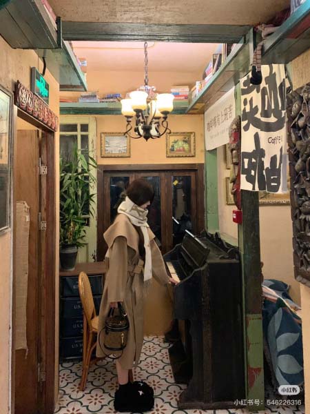 2025年9月26日入荷秋冬新作Louis Vuittonミドル丈のコートファッション/誕生日プレゼント/贈り物 can工場