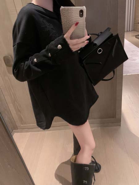 2025年9月27日入荷秋冬新作Chrome Heartsパーカーファッション/誕生日プレゼント/贈り物 can工場