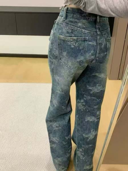 2025年9月27日入荷秋冬新作Gucciジーパンファッション/誕生日プレゼント/贈り物 can工場