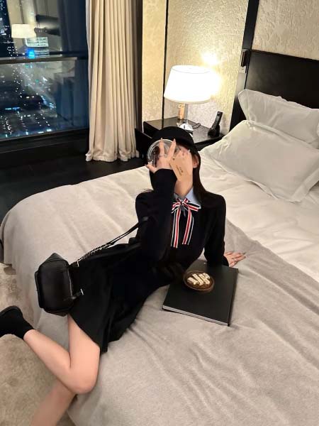 2025年9月27日入荷秋冬新作THOM BROWNEセーターファッション/誕生日プレゼント/贈り物 can工場