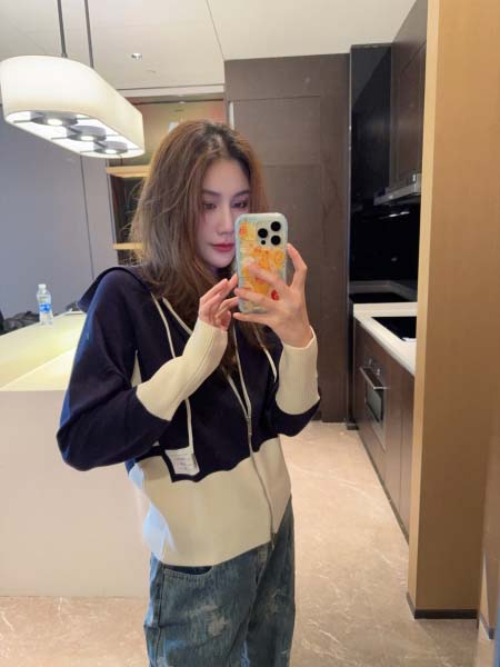 2025年9月27日入荷秋冬新作THOM BROWNEジャケットファッション/誕生日プレゼント/贈り物 can工場