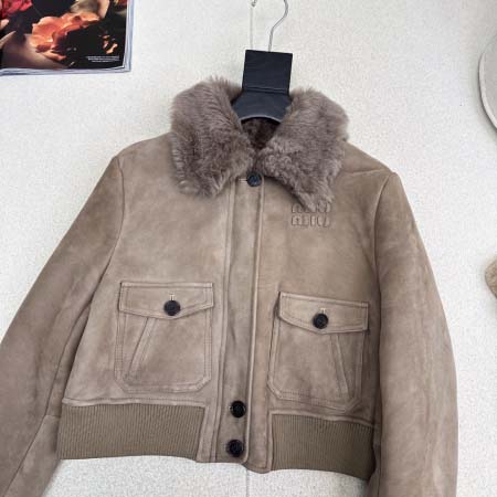 2025年9月28日入荷秋冬新作Miumiuレディース服高級N品人気/KL工場