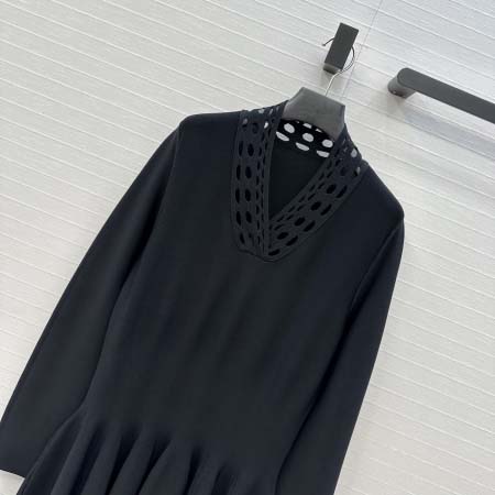 2025年9月29日入荷秋冬新作Alaiaレディース服原版復刻高級N品人気/KL工場