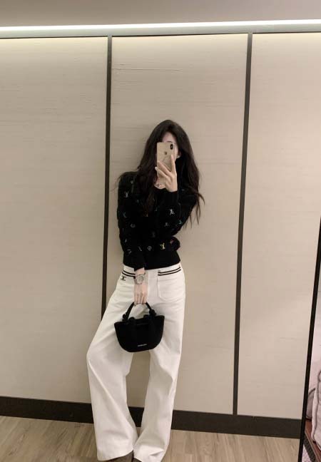 2025年9月30日入荷秋冬新作Louis Vuitton ニット/セーターファッション/誕生日プレゼント/贈り物 can工場