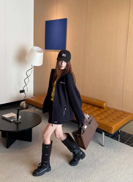 2025年9月30日入荷秋冬新作MIUMIU セットファッション/誕生日プレゼント/贈り物 can工場