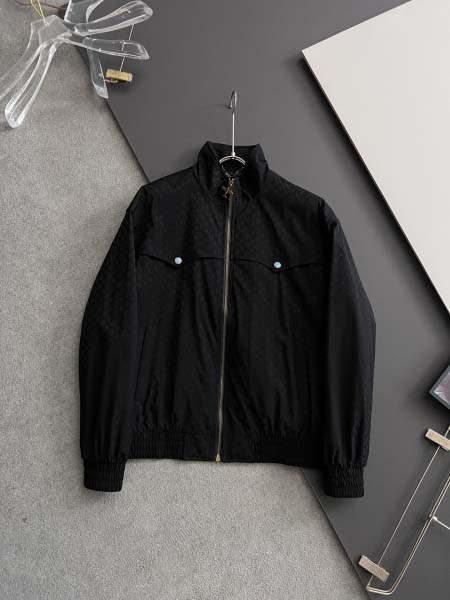 2025年9月1日入荷 新作Louis Vuittonジャケ...