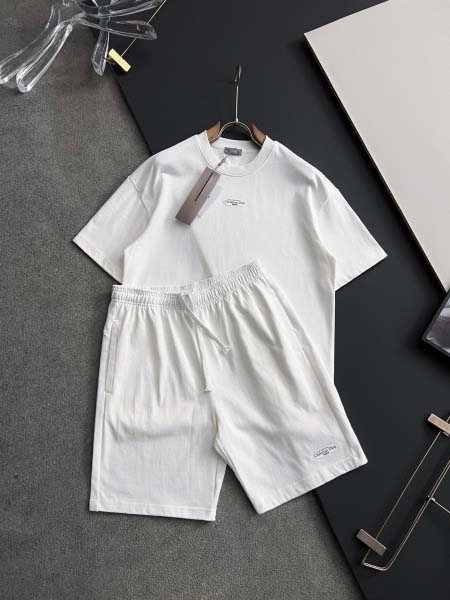 2025年9月1日入荷 新作Dior半袖 tシャツ 上下高級...