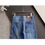 2025年9月1日入荷 新作Loeweジーパン高級なプレゼント/誕生日プレゼント/高品質/メンツ/記念品/ wenzhou工場