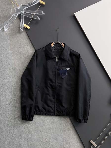 2025年9月1日入荷 新作Pradaジャケット高級なプレゼ...