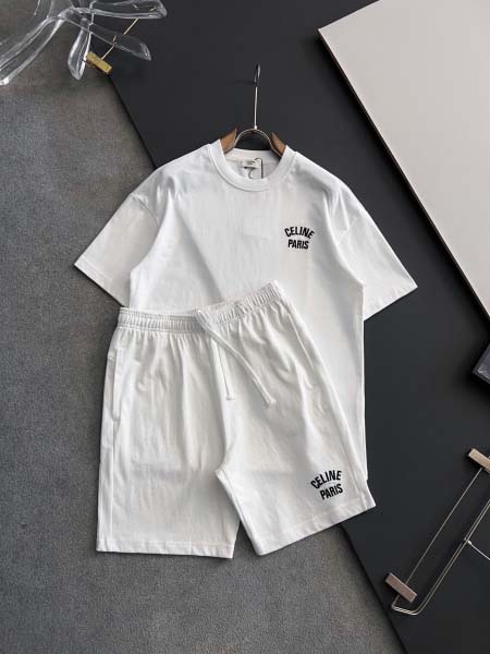 2025年9月1日入荷 新作Celine半袖 tシャツ高級な...