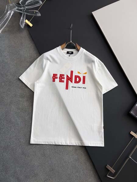 2025年9月1日入荷 新作Fendi半袖 tシャツ高級なプ...