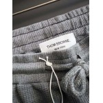 2025年9月1日入荷 新作Thom Browne半ズボン高級なプレゼント/誕生日プレゼント/高品質/メンツ/記念品/ wenzhou工場