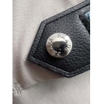 2025年9月2日入荷 新作Prada半ズボン高級なプレゼント/誕生日プレゼント/高品質/メンツ/記念品/ wenzhou工場