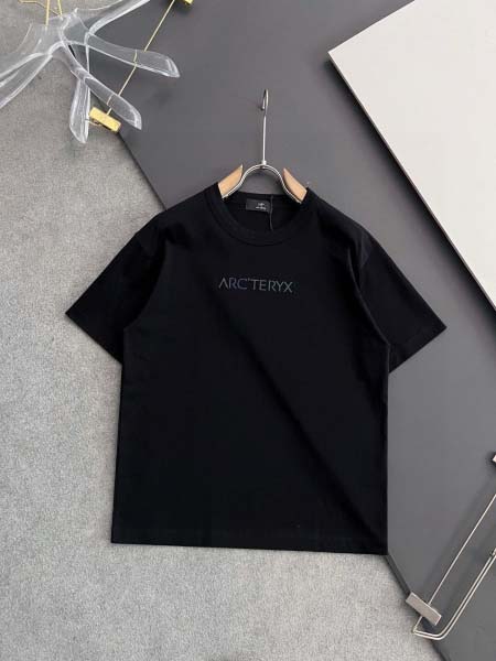 2025年9月2日入荷 新作ARCTERYX半袖 tシャツ高...