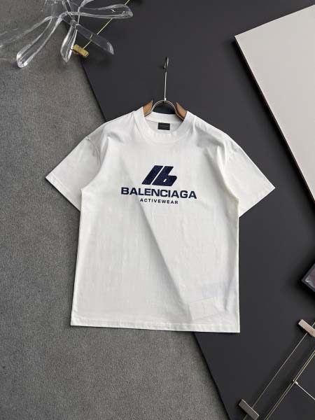 2025年9月2日入荷 新作Balenciaga半袖 tシャ...