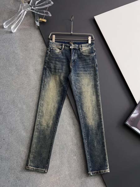 2025年9月2日入荷 新作Fendiジーパン高級なプレゼン...