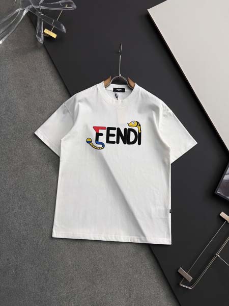 2025年9月3日入荷 新作Fendi半袖 tシャツ高級なプ...