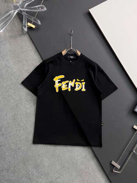 2025年9月3日入荷 新作Fendi半袖 tシャツ高級なプ...