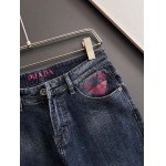 2025年9月3日入荷 新作Pradaジーパン高級なプレゼント/誕生日プレゼント/高品質/メンツ/記念品/ wenzhou工場