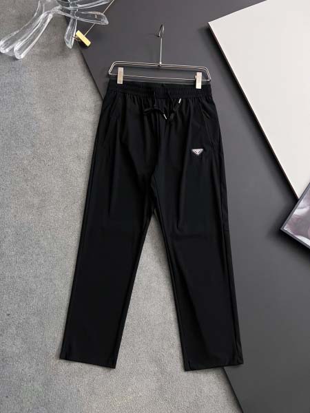 2025年9月3日入荷 新作Pradaスラックス高級なプレゼ...