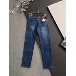 2025年9月3日入荷 新作Monclerジーパン高級なプレゼント/誕生日プレゼント/高品質/メンツ/記念品/ wenzhou工場