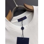 2025年9月3日入荷 新作Louis Vuitton半袖 tシャツ高級なプレゼント/誕生日プレゼント/高品質/メンツ/記念品/ wenzhou工場