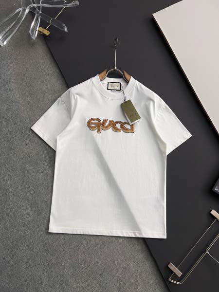 2025年9月3日入荷 新作Gucci半袖 tシャツ高級なプ...