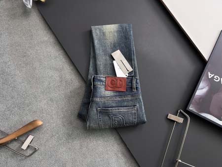 2025年9月3日入荷 新作Diorジーパン高級なプレゼント...