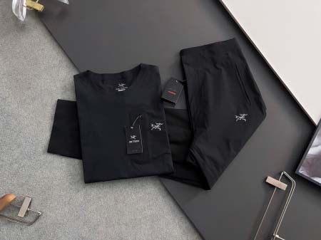 2025年9月3日入荷 新作ARCTERYX 上下高級なプレ...