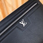 2025年9月4日入荷新作Louis Vuitton/人気/本革/バッグ 人気 おすすめ 父の日 誕生日/ギフト プレゼント 結婚式男友達の誕生日プレゼント