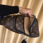 2025年9月4日入荷新作Louis Vuitton/人気/本革/バッグ 人気 おすすめ 父の日 誕生日/ギフト プレゼント 結婚式男友達の誕生日プレゼント