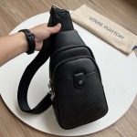 2025年9月4日入荷新作Louis Vuitton/人気/本革/バッグ 人気 おすすめ 父の日 誕生日/ギフト プレゼント 結婚式男友達の誕生日プレゼント