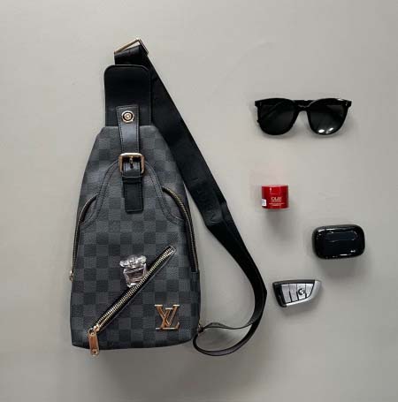 2025年9月4日入荷新作Versace /人気/本革/バッ...