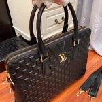 2025年9月5日入荷新作Louis Vuitton/人気/本革/バッグ 人気 おすすめ 父の日 誕生日/ギフト プレゼント 結婚式男友達の誕生日プレゼント