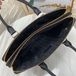 2025年9月5日入荷新作Gucci  /人気/本革/バッグ 人気 おすすめ 父の日 誕生日/ギフト プレゼント 結婚式男友達の誕生日プレゼント