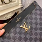2025年9月5日入荷新作Louis Vuitton/人気/本革/バッグ 人気 おすすめ 父の日 誕生日/ギフト プレゼント 結婚式男友達の誕生日プレゼント