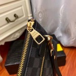 2025年9月5日入荷新作Louis Vuitton/人気/本革/バッグ 人気 おすすめ 父の日 誕生日/ギフト プレゼント 結婚式男友達の誕生日プレゼント