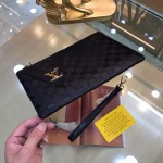 2025年9月5日入荷新作Louis Vuitton/人気/本革/バッグ 人気 おすすめ 父の日 誕生日/ギフト プレゼント 結婚式男友達の誕生日プレゼント