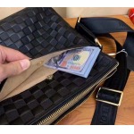 2025年9月5日入荷新作Louis Vuitton/人気/本革/バッグ 人気 おすすめ 父の日 誕生日/ギフト プレゼント 結婚式男友達の誕生日プレゼント