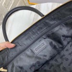 2025年9月5日入荷新作Gucci /人気/本革/バッグ 人気 おすすめ 父の日 誕生日/ギフト プレゼント 結婚式男友達の誕生日プレゼント
