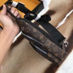 2025年9月5日入荷新作Louis Vuitton/人気/本革/バッグ 人気 おすすめ 父の日 誕生日/ギフト プレゼント 結婚式男友達の誕生日プレゼント