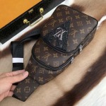 2025年9月5日入荷新作Louis Vuitton/人気/本革/バッグ 人気 おすすめ 父の日 誕生日/ギフト プレゼント 結婚式男友達の誕生日プレゼント