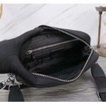 2025年9月5日入荷新作PRADA/人気/本革/バッグ 人気 おすすめ 父の日 誕生日/ギフト プレゼント 結婚式男友達の誕生日プレゼント