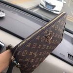 2025年9月5日入荷新作Louis Vuitton/人気/本革/バッグ 人気 おすすめ 父の日 誕生日/ギフト プレゼント 結婚式男友達の誕生日プレゼント