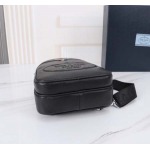 2025年9月5日入荷新作PRADA/人気/本革/バッグ 人気 おすすめ 父の日 誕生日/ギフト プレゼント 結婚式男友達の誕生日プレゼント