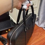 2025年9月5日入荷新作Gucci  /人気/本革/バッグ 人気 おすすめ 父の日 誕生日/ギフト プレゼント 結婚式男友達の誕生日プレゼント