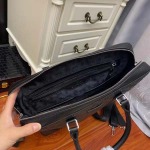 2025年9月5日入荷新作Gucci  /人気/本革/バッグ 人気 おすすめ 父の日 誕生日/ギフト プレゼント 結婚式男友達の誕生日プレゼント