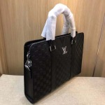 2025年9月5日入荷新作Louis Vuitton/人気/本革/バッグ 人気 おすすめ 父の日 誕生日/ギフト プレゼント 結婚式男友達の誕生日プレゼント