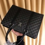 2025年9月5日入荷新作Louis Vuitton/人気/本革/バッグ 人気 おすすめ 父の日 誕生日/ギフト プレゼント 結婚式男友達の誕生日プレゼント