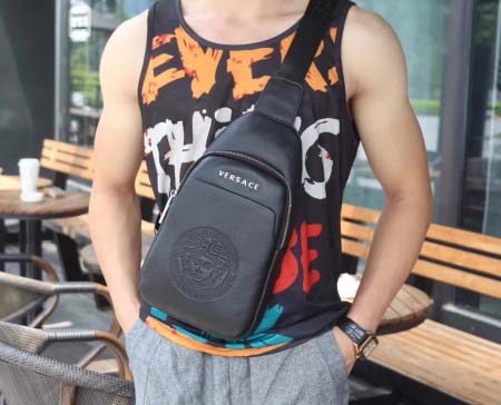 2025年9月5日入荷新作Versace/人気/本革/バッグ...